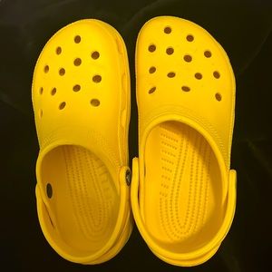 Neon yellow crocs, women’s 7